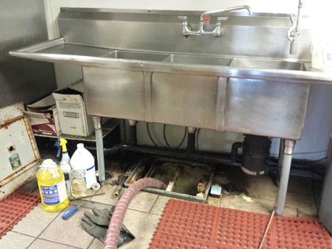 Grease Trap Pumping in Pittsburgh