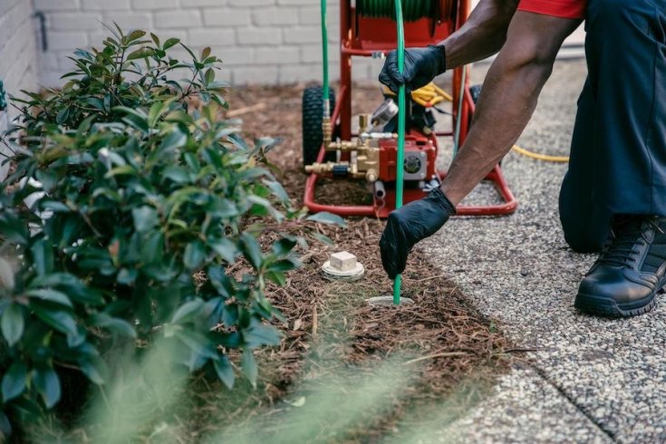 What’s the Difference Between a Clogged Drain and a Broken Sewer Line?